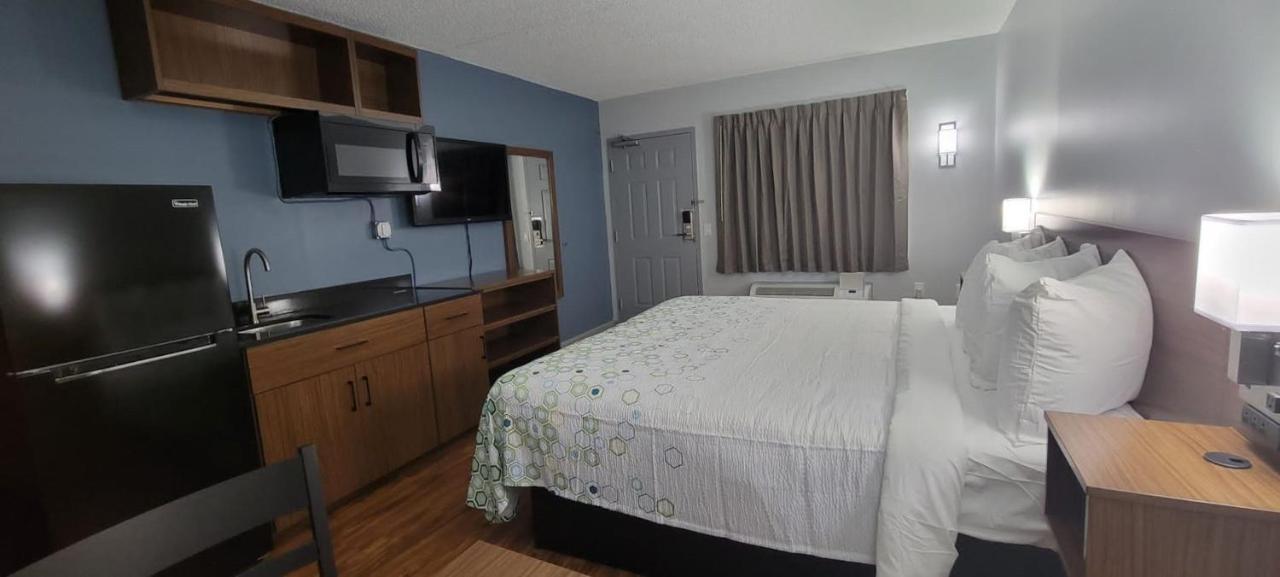 Hometowne Studios By Red Roof Egg Harbor-Atlantic City Airport Egg Harbor Township Zewnętrze zdjęcie